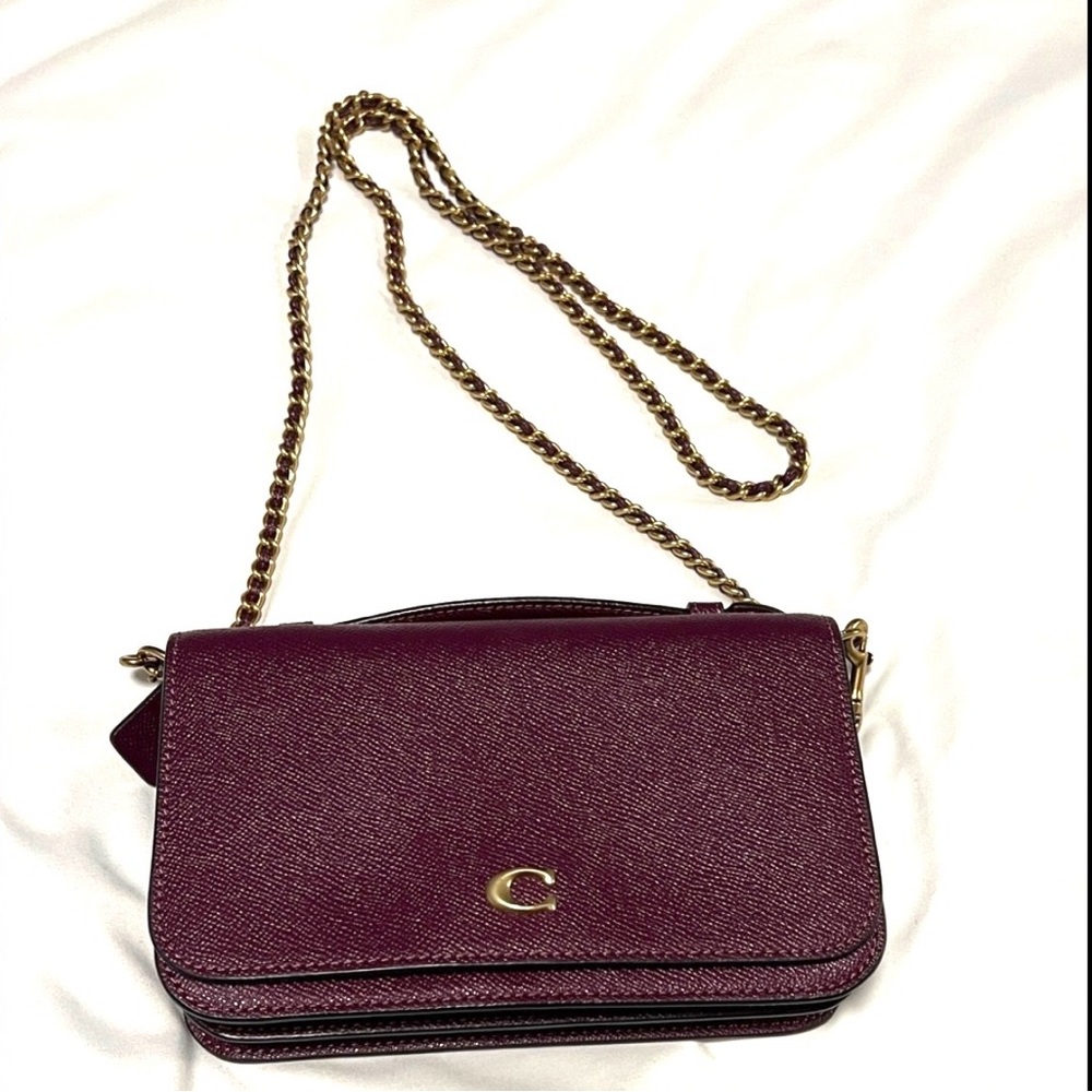 Crossbody Coach Bag with Gold Chain. Brass/Merlot color